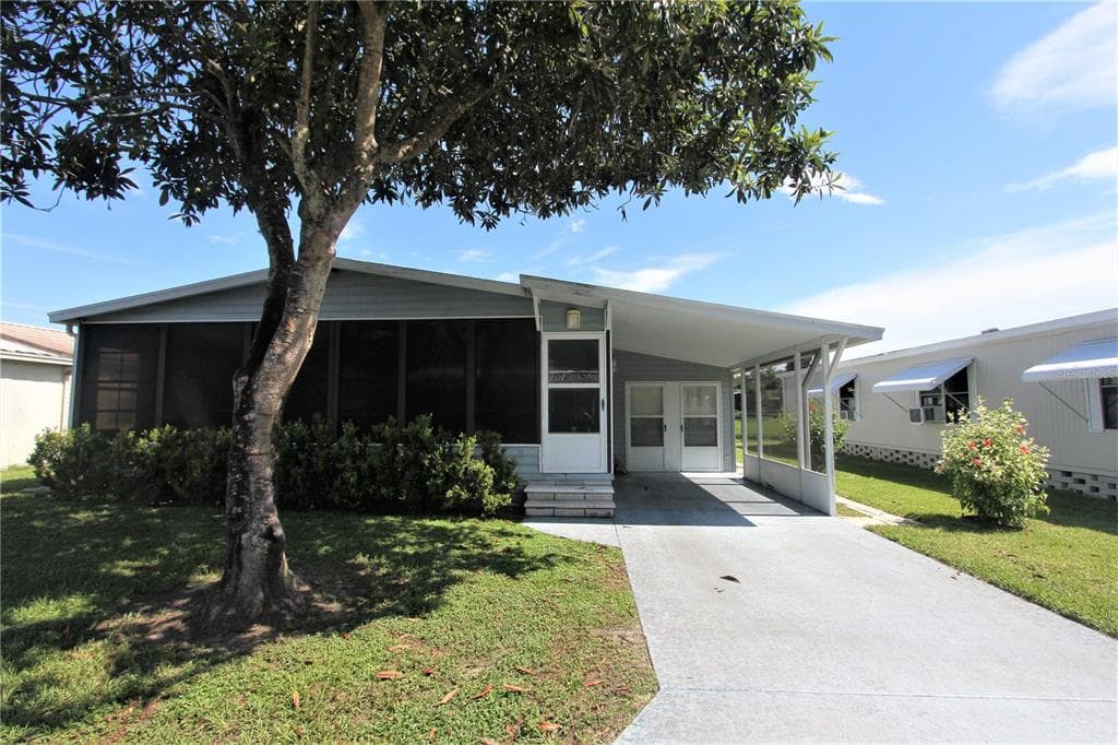 36056 COLEUS AVENUE ZEPHYRHILLS, FL 33541