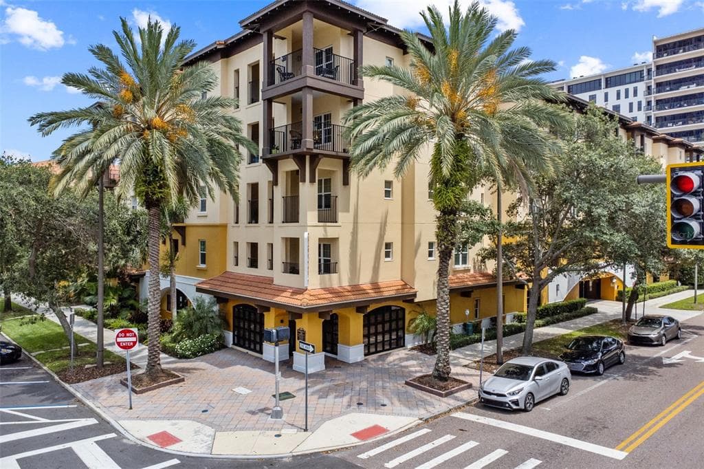 100 4TH AVENUE S UNIT 312 ST PETERSBURG, FL 33701