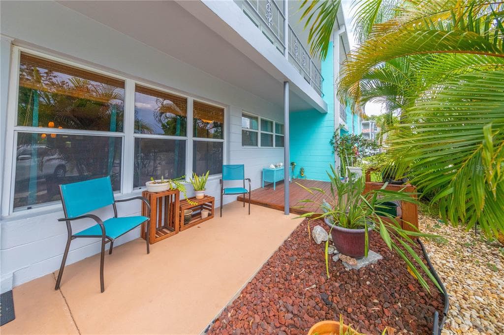 5861 42ND TERRACE N UNIT 1610 ST PETERSBURG, FL 33709