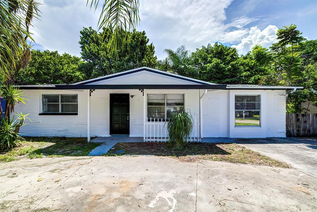 11020 HARDING DRIVE PORT RICHEY, FL 34668