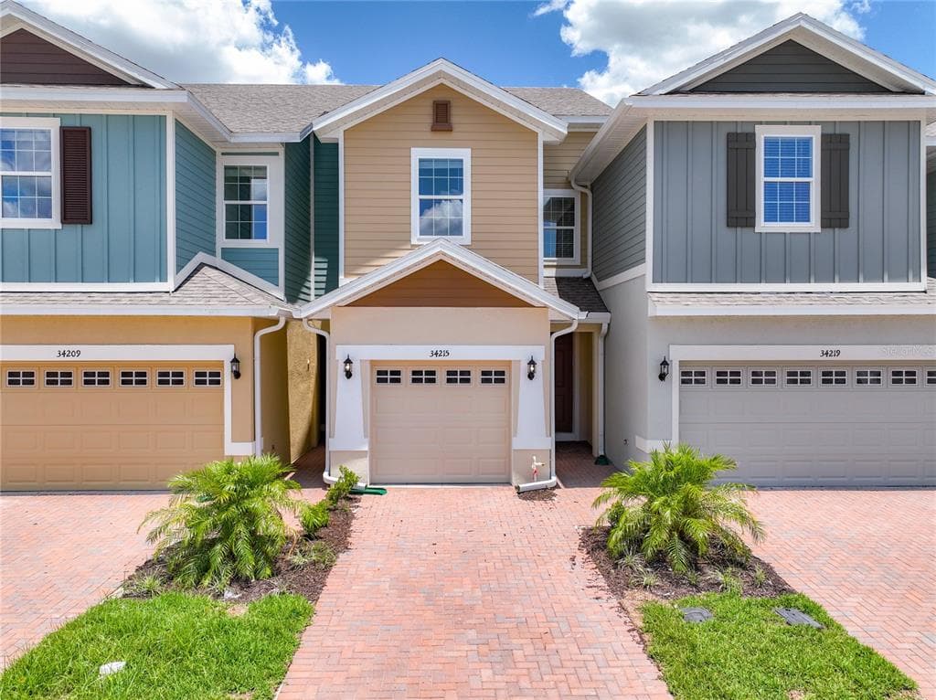 34215 ROGALLO LANE WESLEY CHAPEL, FL 33545