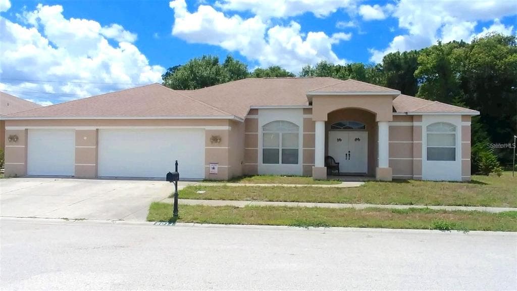 8011 BAYTREE DRIVE NEW PORT RICHEY, FL 34653