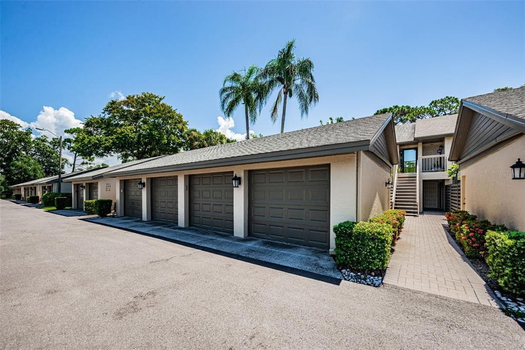 3161 LANDMARK DRIVE UNIT 513