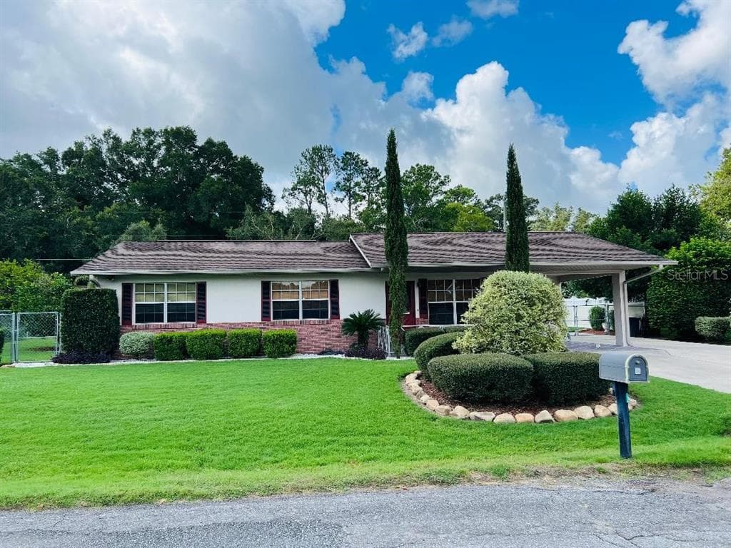 5700 NE 4TH PLACE OCALA, FL 34470