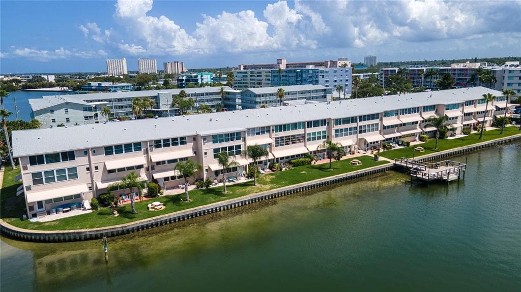 1893 SHORE DRIVE S UNIT 112 SOUTH PASADENA, FL 33707