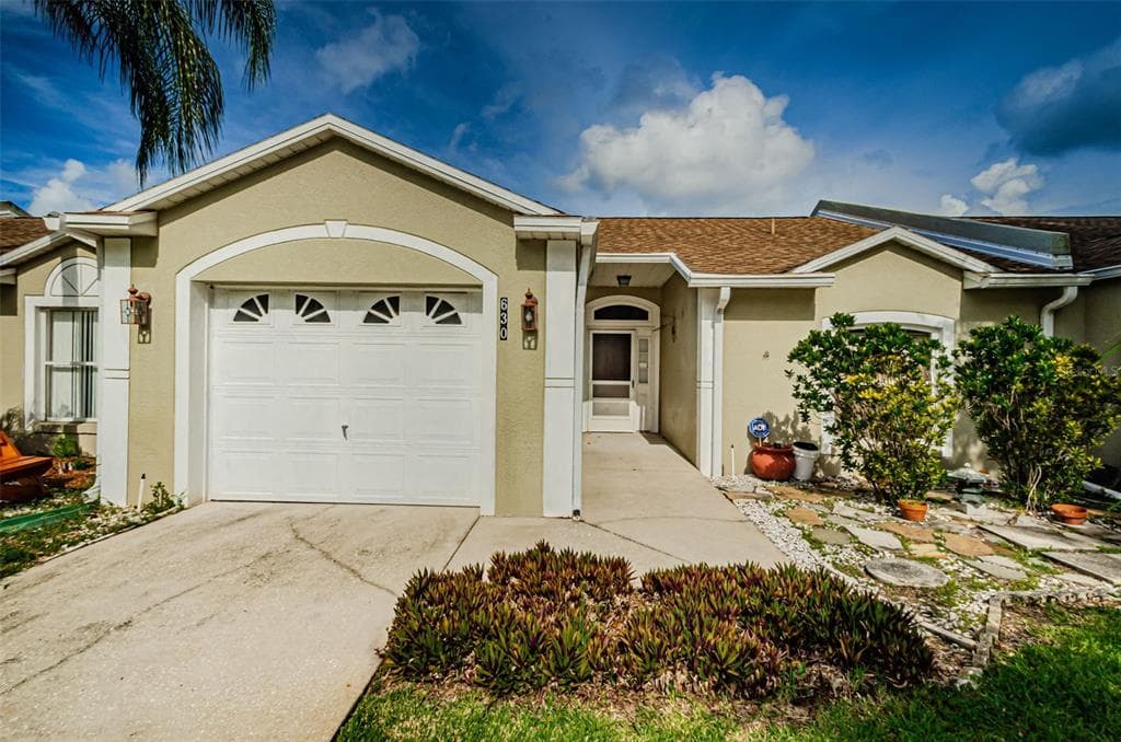 630 VILLA COURT CLERMONT, FL 34711