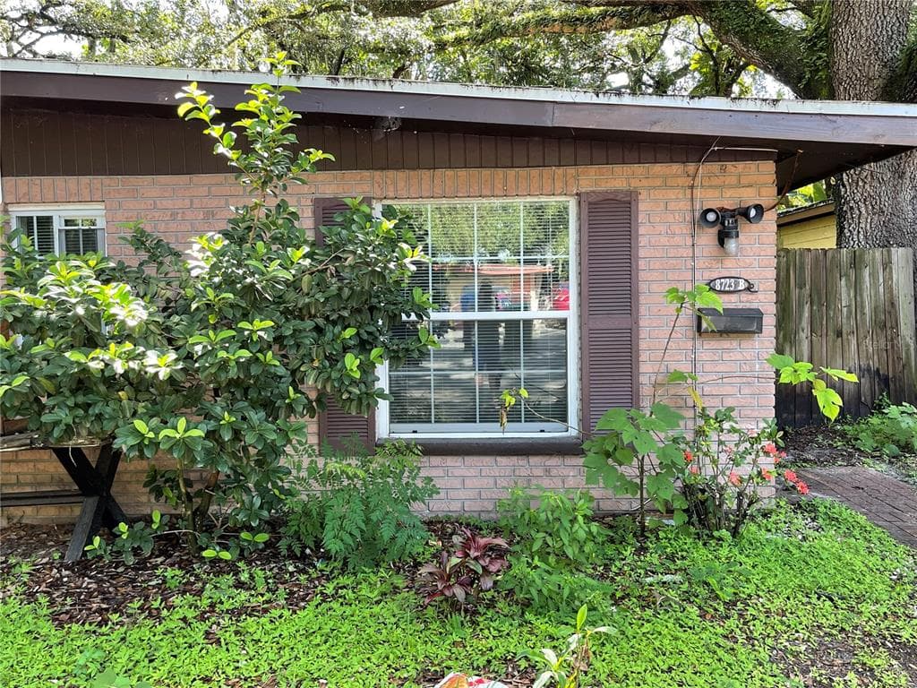 8723 N 48TH STREET UNIT B TAMPA, FL 33617