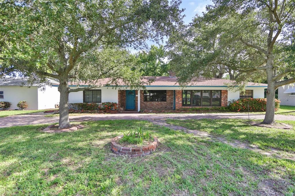 11285 52ND AVENUE N ST PETERSBURG, FL 33708