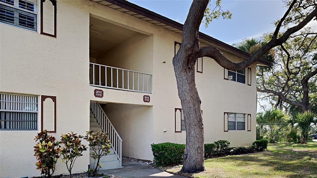 3135 SHADY DELL LANE UNIT 212 MELBOURNE, FL 32935