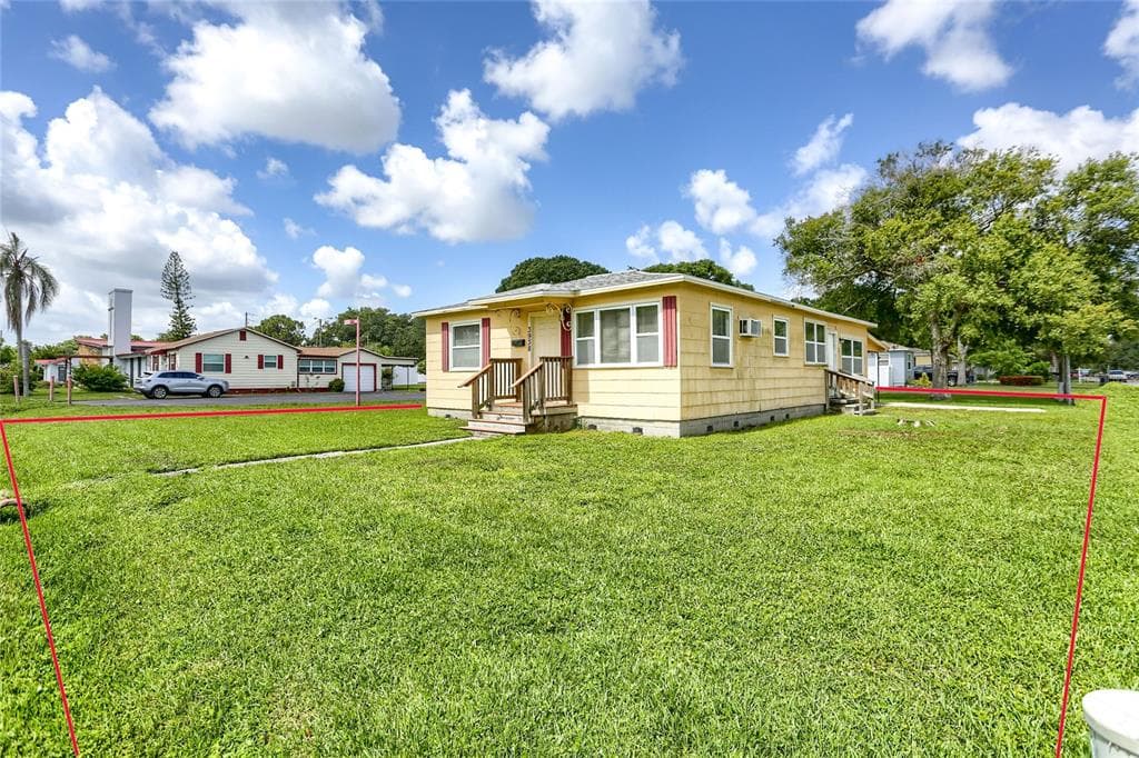 3938 28TH STREET N ST PETERSBURG, FL 33714