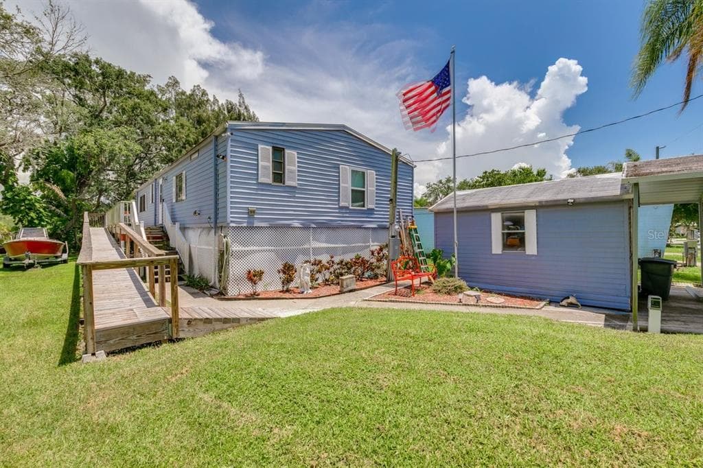 5819 MARIPOSA DRIVE HOLIDAY, FL 34690