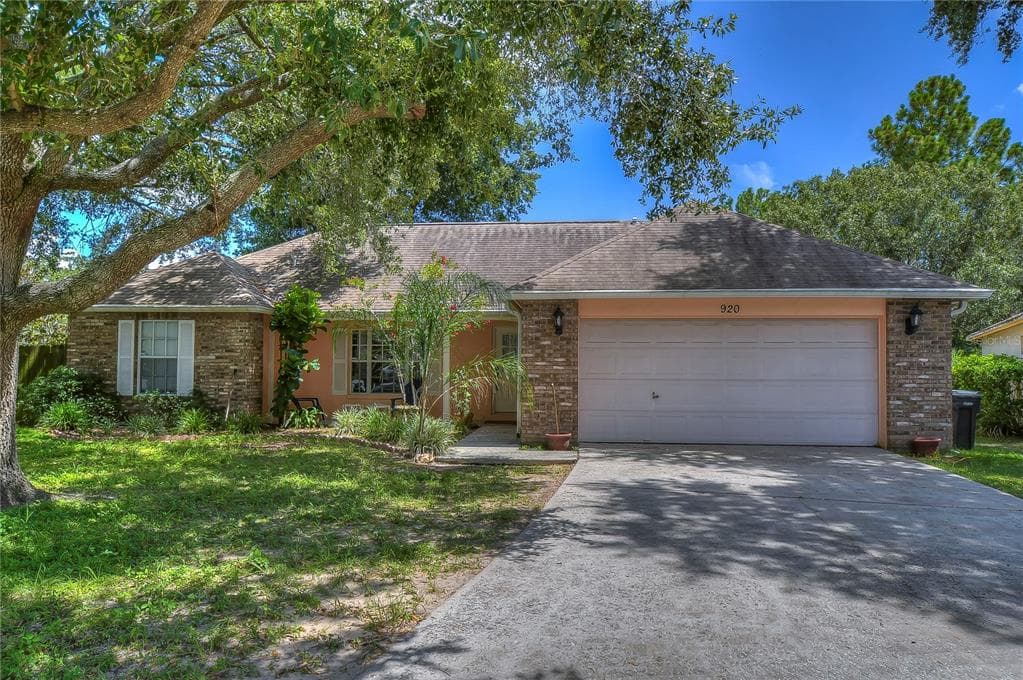920 GREENBELT CIRCLE BRANDON, FL 33510