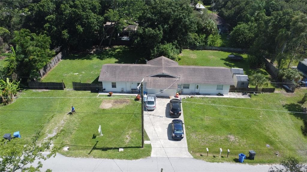 507 4TH AVENUE SE RUSKIN, FL 33570