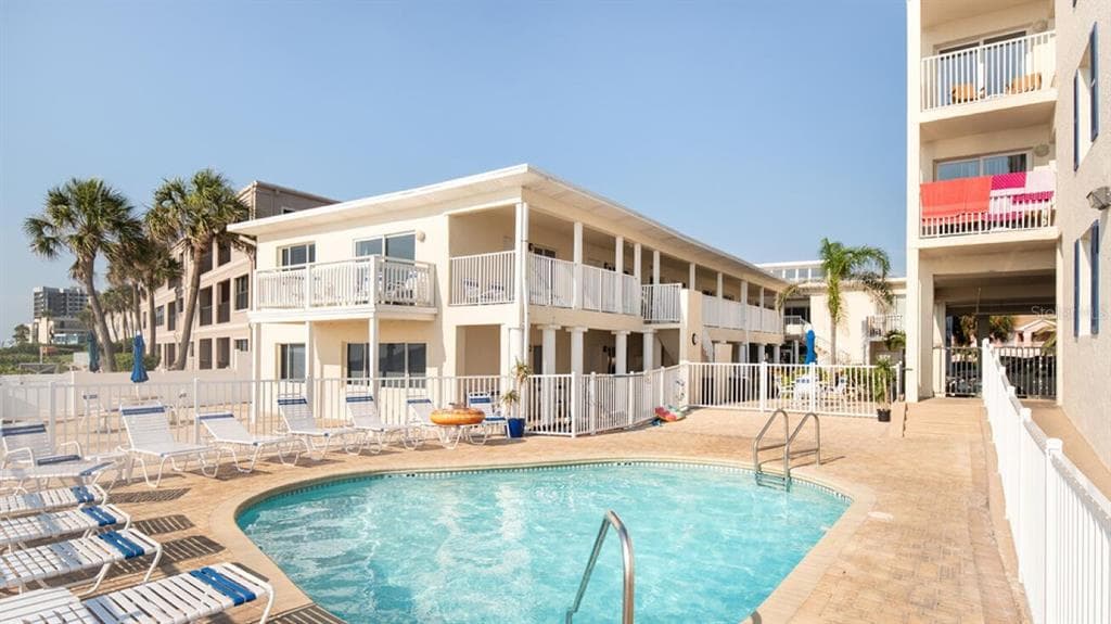 3200 GULF BOULEVARD BELLEAIR BEACH, FL 33786
