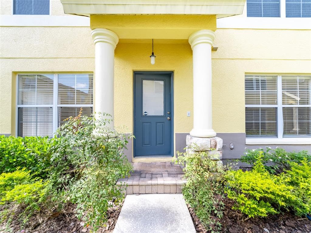 245 CASTLEKEEPER PLACE VALRICO, FL 33594