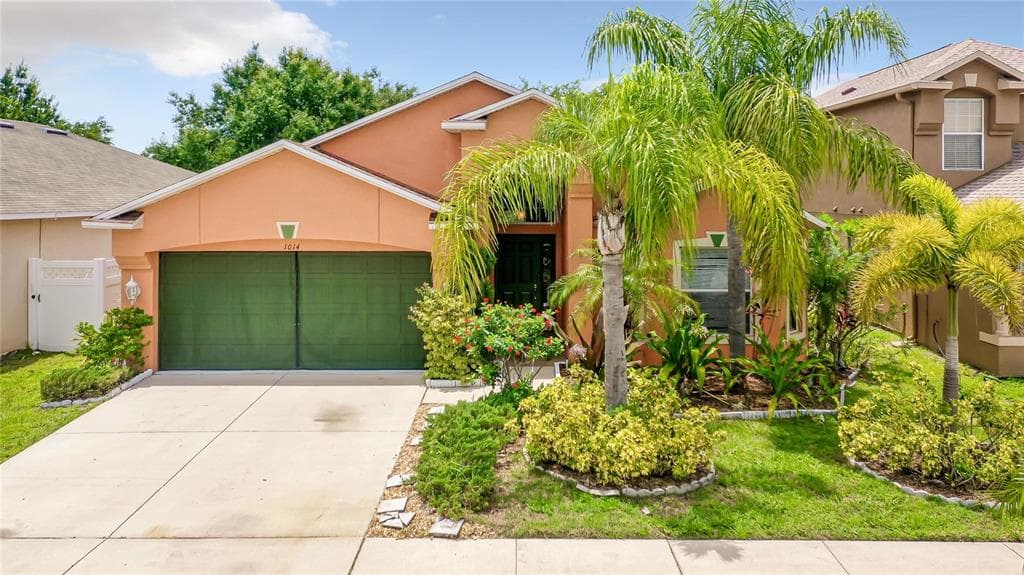 1014 CRISTELLE JEAN DRIVE