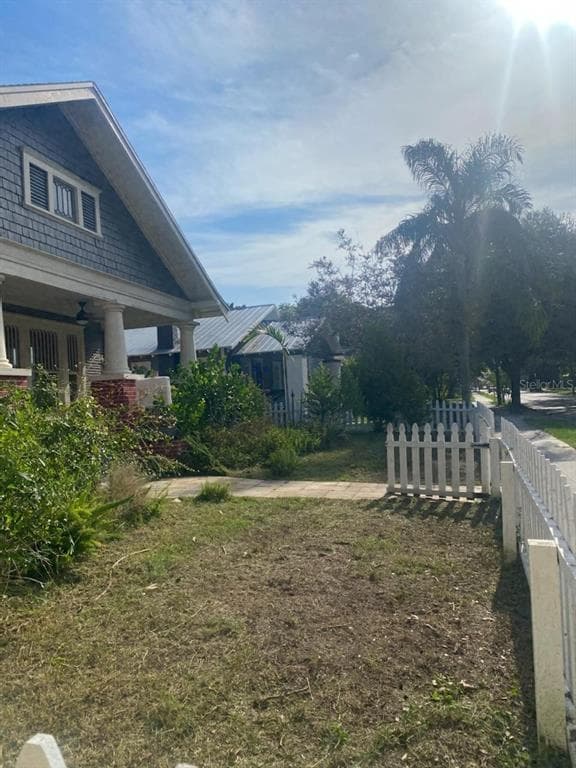405 E HANNA AVENUE TAMPA, FL 33604