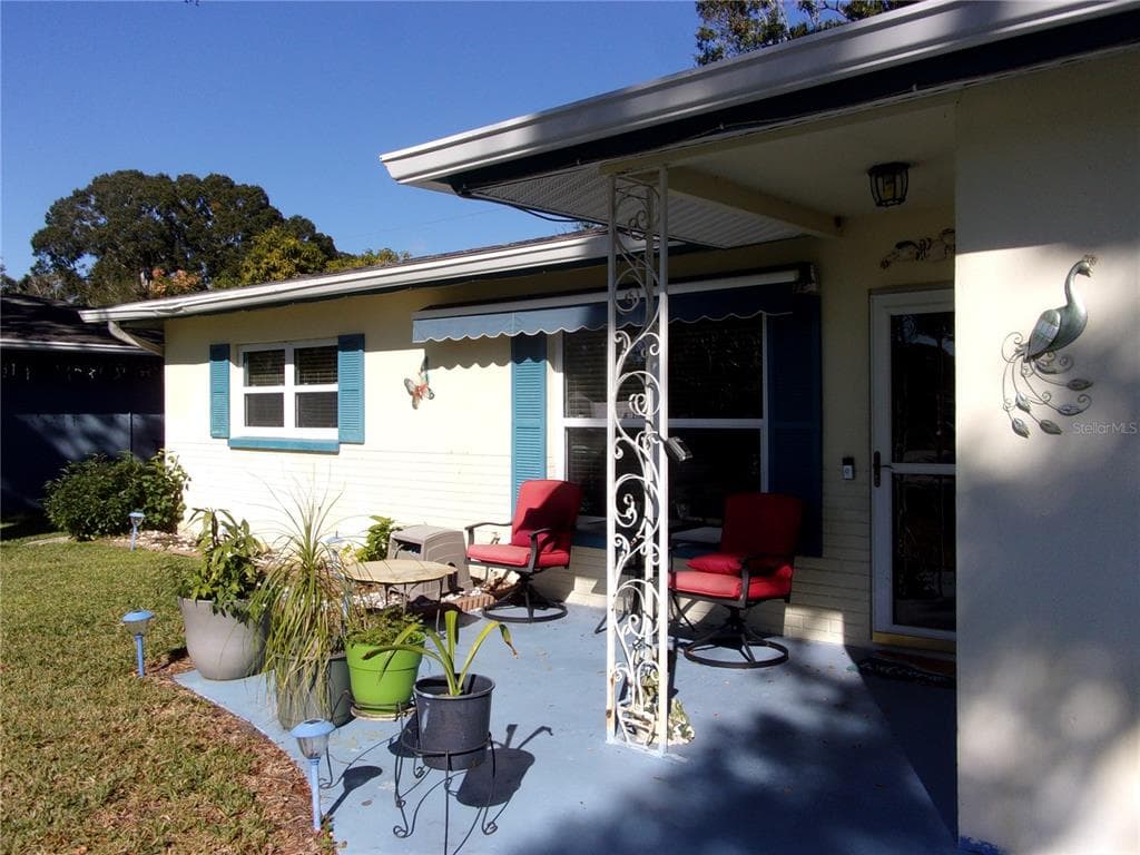 1712 SUFFOLK DRIVE CLEARWATER, FL 33756