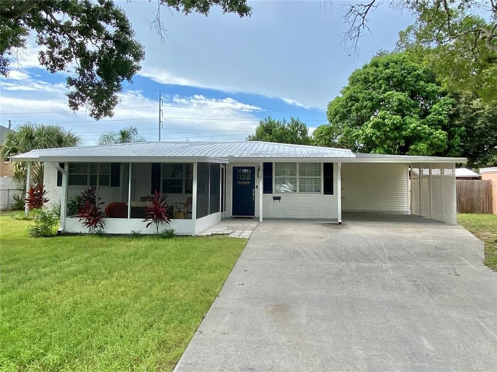 1521 76TH AVENUE N ST PETERSBURG, FL 33702
