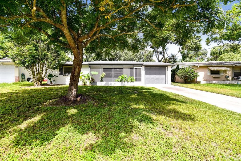 4348 SHORELINE DRIVE NEW PORT RICHEY, FL 34652