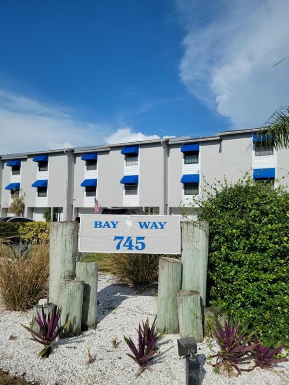 745 PINELLAS BAYWAY S UNIT 203 TIERRA VERDE, FL 33715