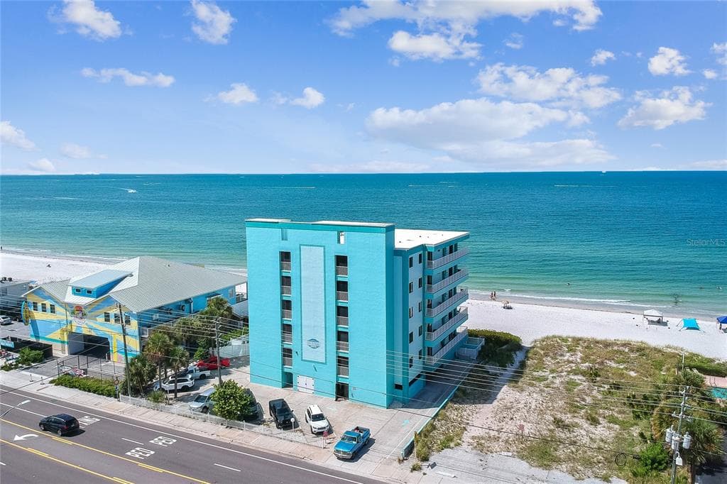 14110 GULF BOULEVARD UNIT 302 MADEIRA BEACH, FL 33708