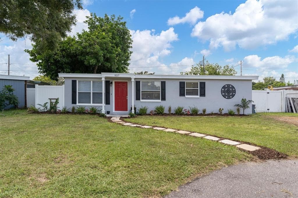 9217 86TH WAY N SEMINOLE, FL 33777