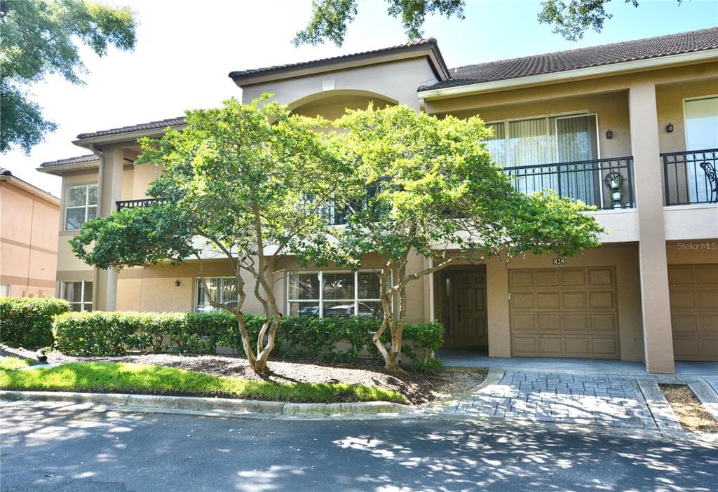 828 ISLAND WALK DRIVE TAMPA, FL 33602