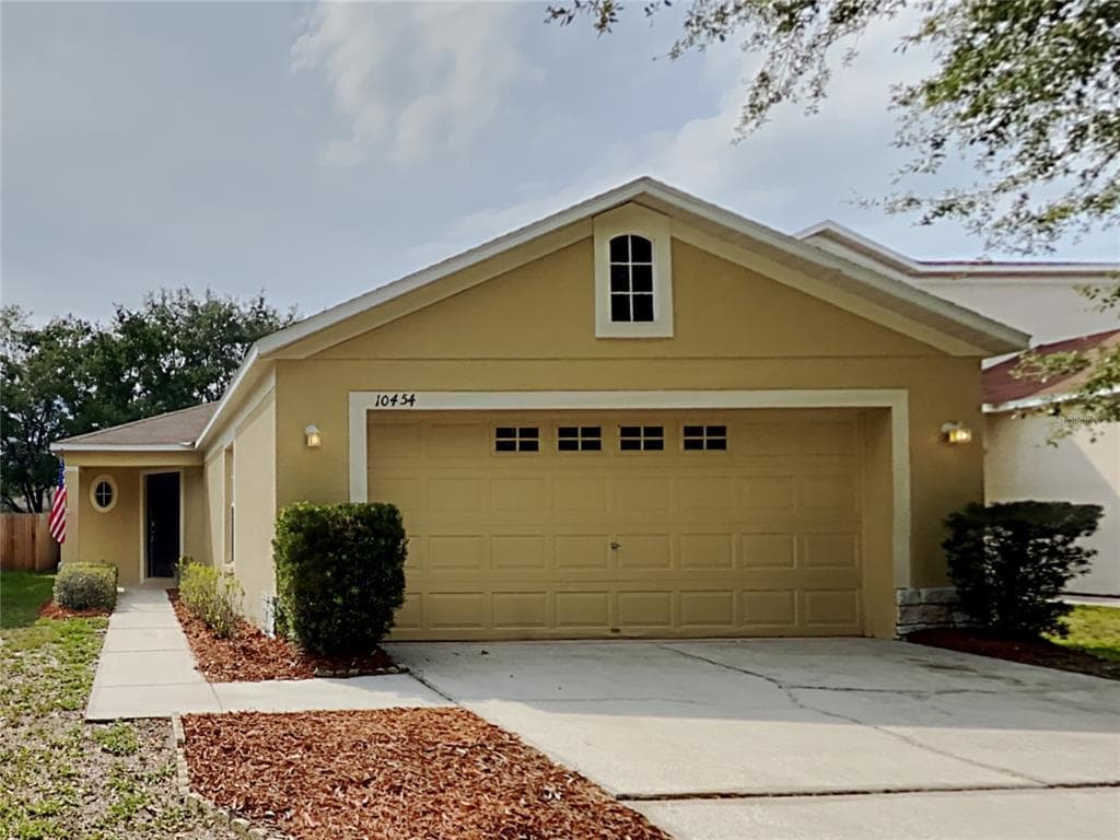 10454 BLACKMORE DRIVE TAMPA, FL 33647