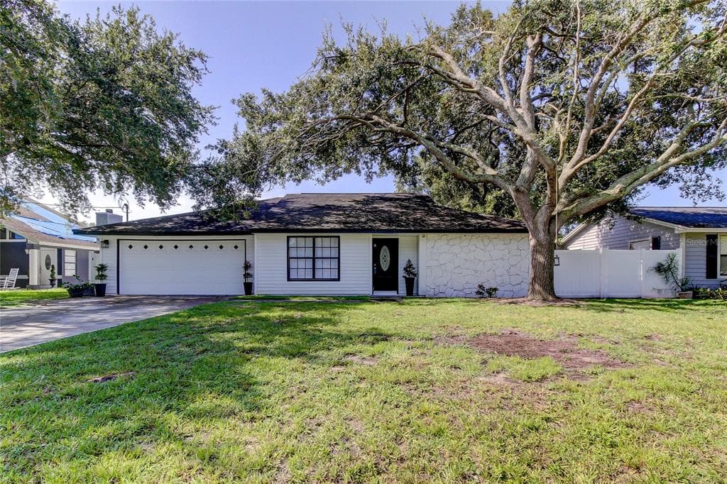 5212 CAREY ROAD TAMPA, FL 33624