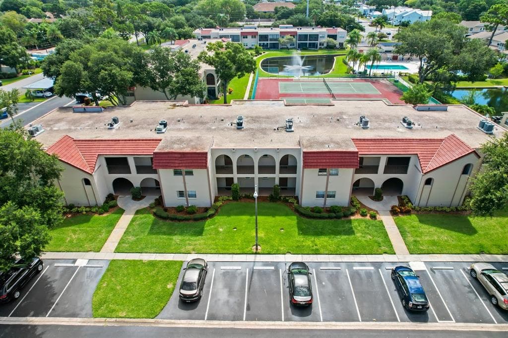 9700 STARKEY ROAD UNIT 314 SEMINOLE, FL 33777