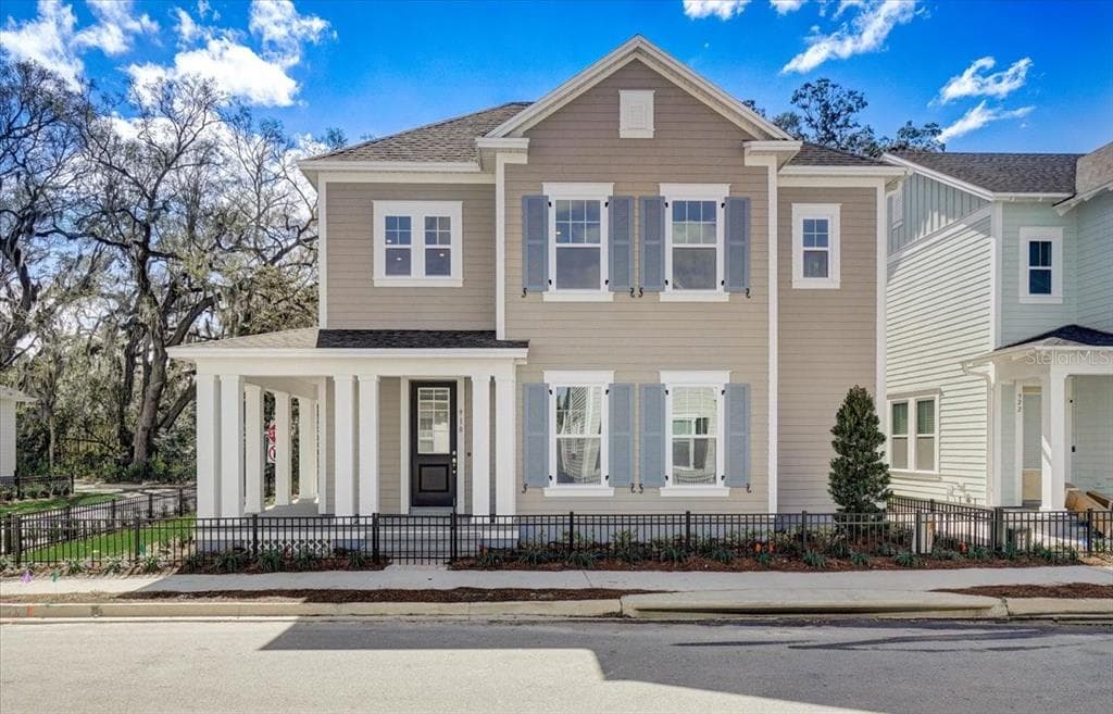 918 MCKINNON SQUARE WINTER GARDEN, FL 34787
