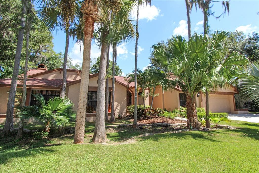 35 GREENHAVEN CIRCLE OLDSMAR, FL 34677