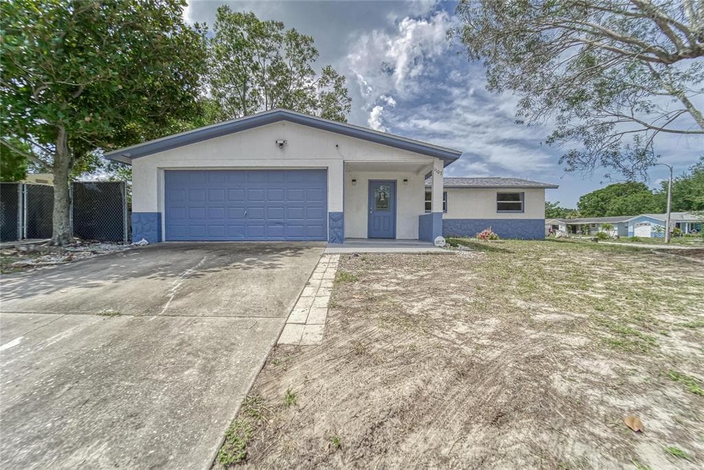 1107 WINDSOR HILL WAY TARPON SPRINGS, FL 34689