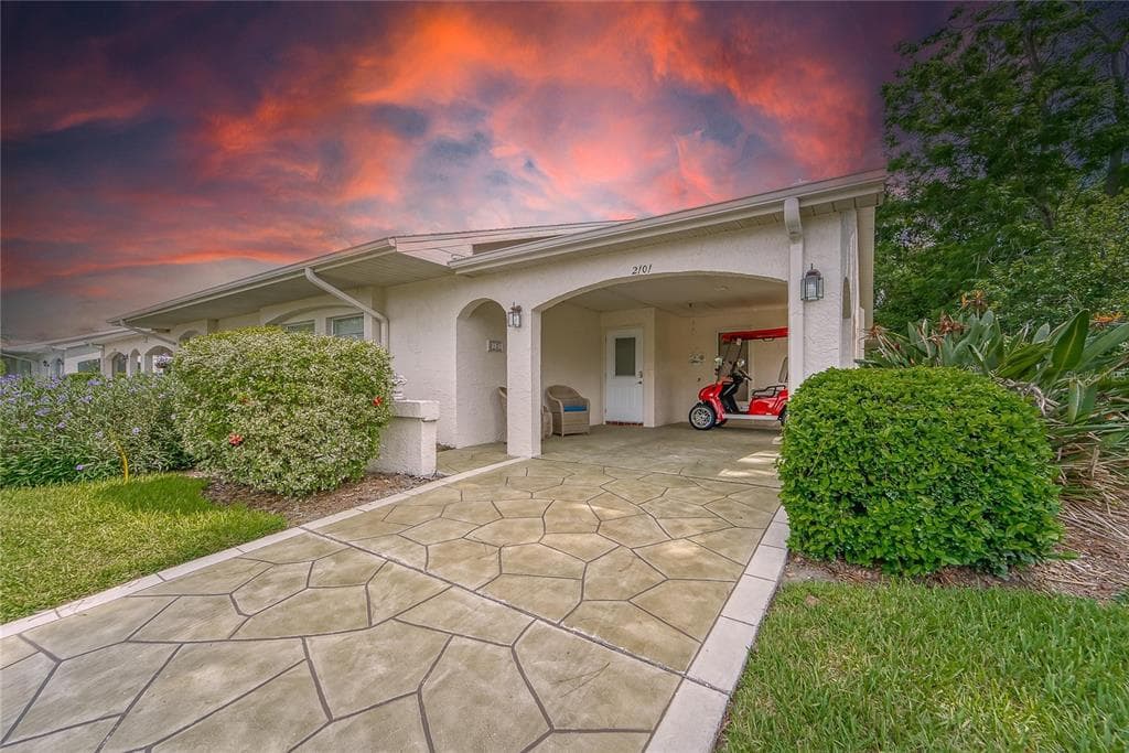 2101 S HALCYON DRIVE SUN CITY CENTER, FL 33573