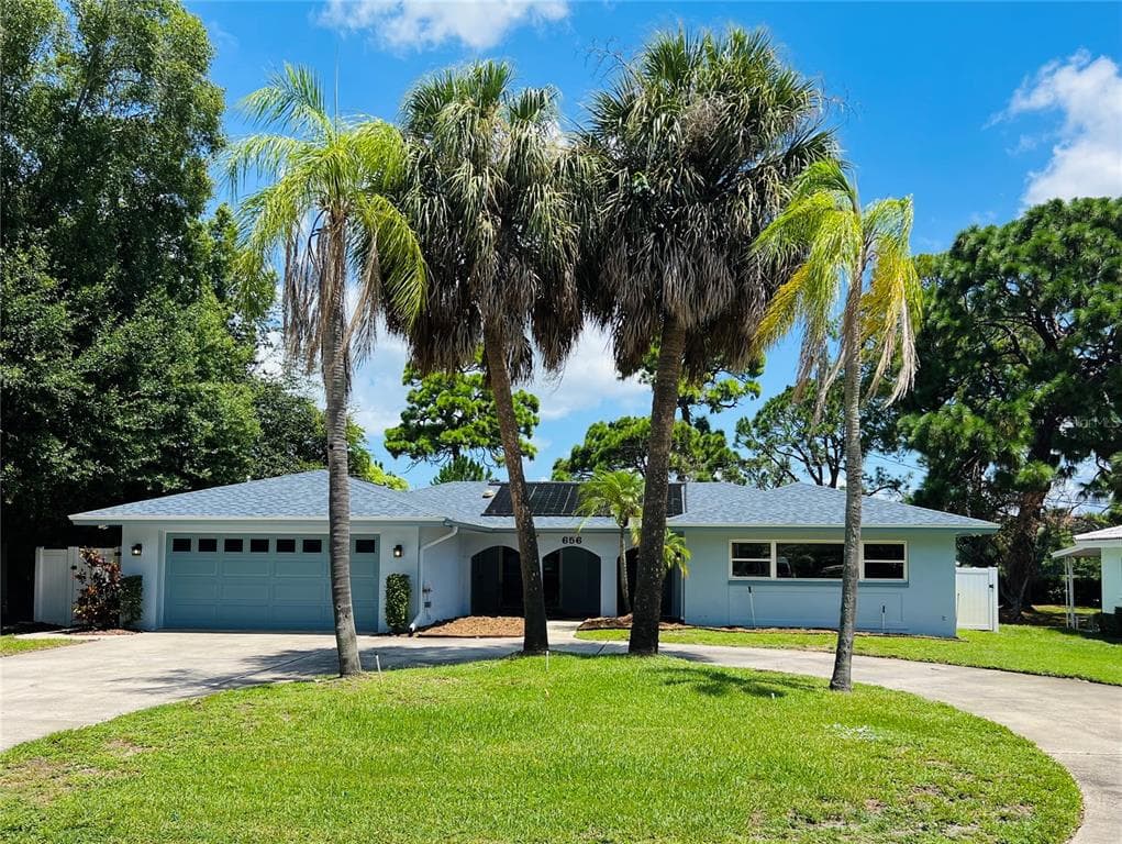 656 MEHLENBACHER ROAD BELLEAIR, FL 33756
