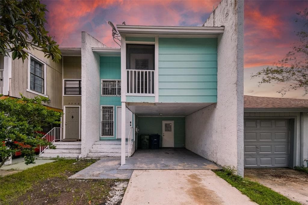 2504 E STANLEY MATTHEW CIRCLE TAMPA, FL 33604