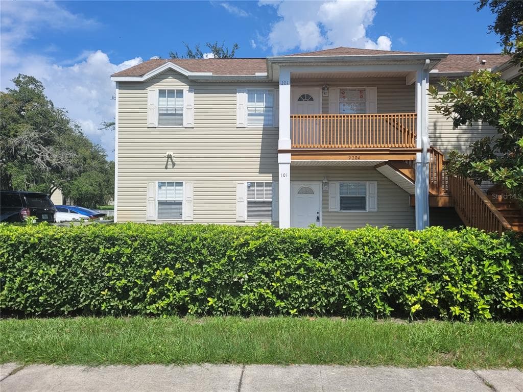 9004 SHALLOWFORD LANE UNIT 101 PORT RICHEY, FL 34668