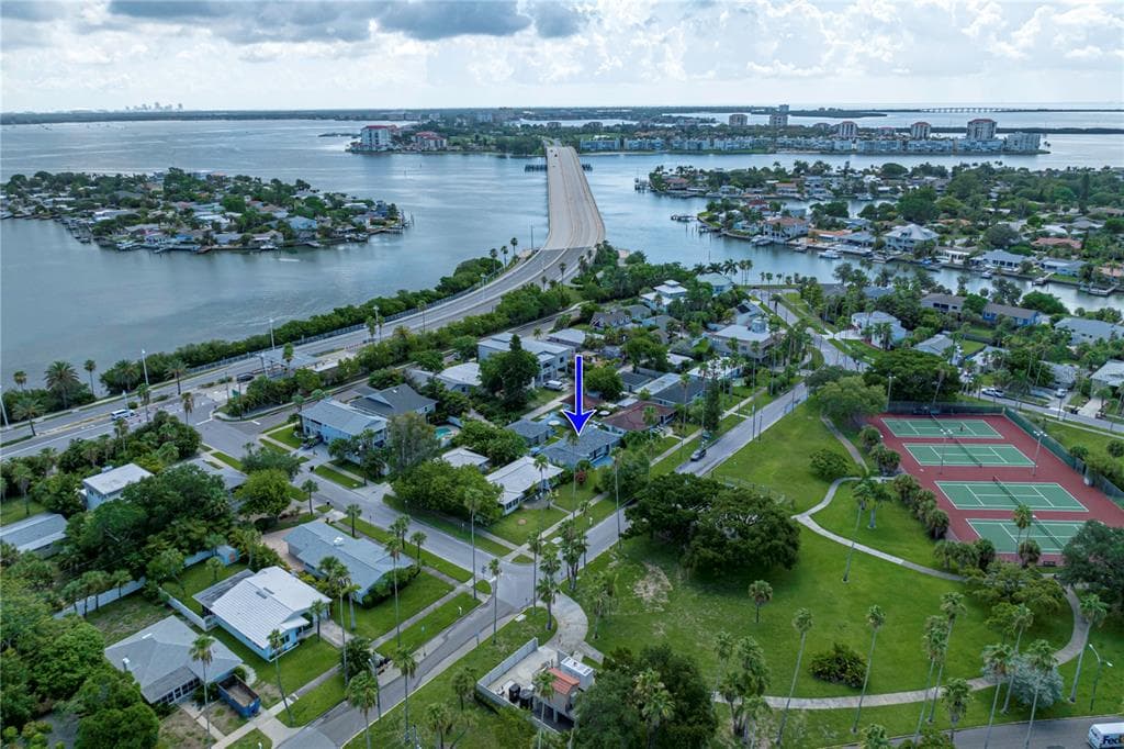 3219 E DE BAZAN AVENUE ST PETE BEACH, FL 33706