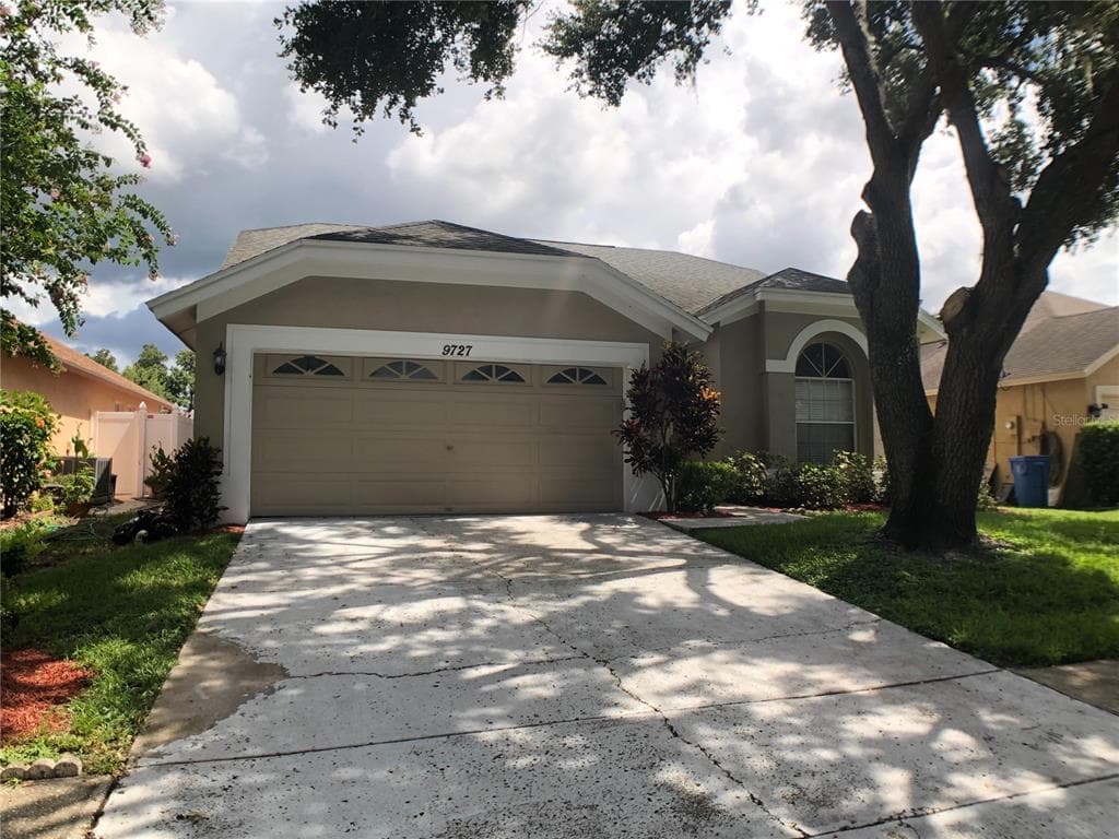 9727 LONG MEADOW DRIVE TAMPA, FL 33615