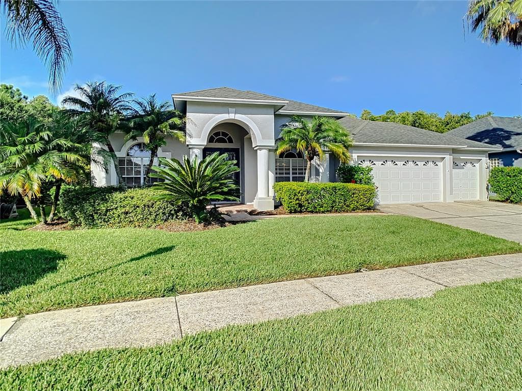 10017 KINGSHYRE WAY TAMPA, FL 33647