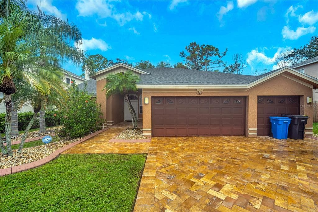 8104 STONEFIELD WAY TAMPA, FL 33635