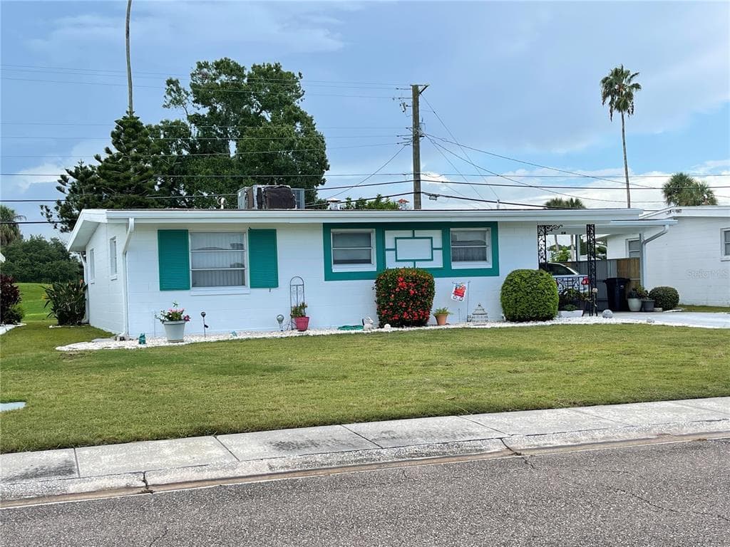 805 AUGUSTA DRIVE SUN CITY CENTER, FL 33573