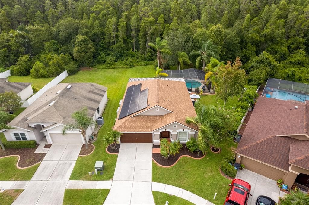 2211 SHELBOURNE COURT WESLEY CHAPEL, FL 33543