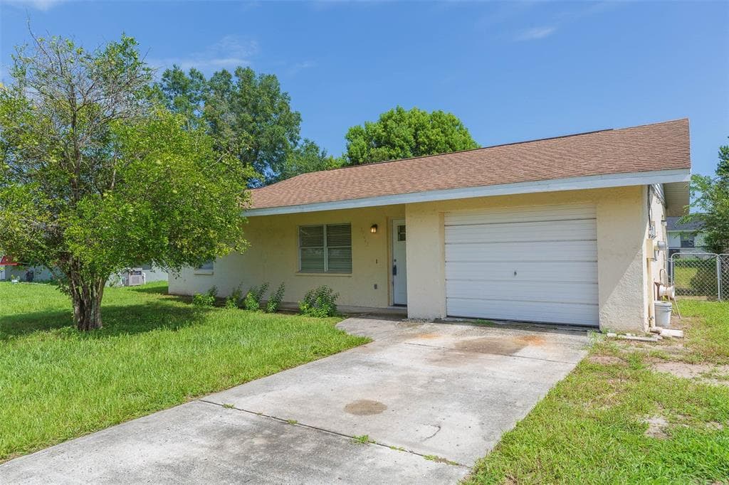39443 8TH AVENUE ZEPHYRHILLS, FL 33542