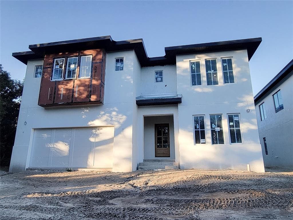 3005 W CHAPIN AVENUE TAMPA, FL 33611