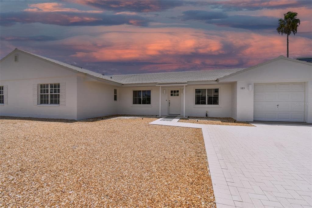 103 171ST STREET E NORTH REDINGTON BEACH, FL 33708