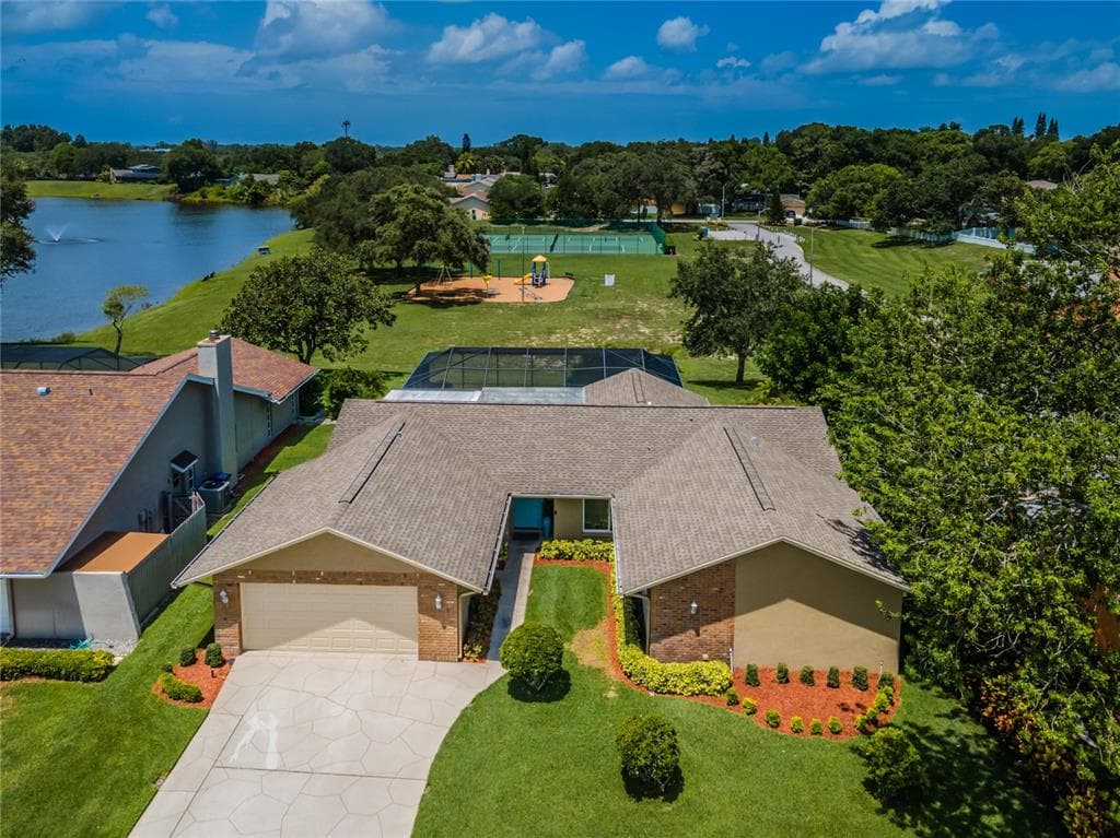2256 HIDDEN LAKE DRIVE PALM HARBOR, FL 34683