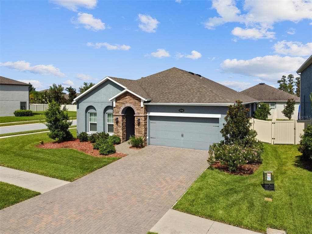 19264 LONG LAKE RANCH BOULEVARD LUTZ, FL 33558