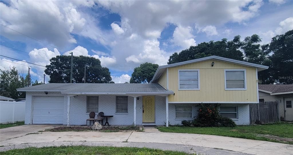 5109 MEMORIAL HIGHWAY TAMPA, FL 33634